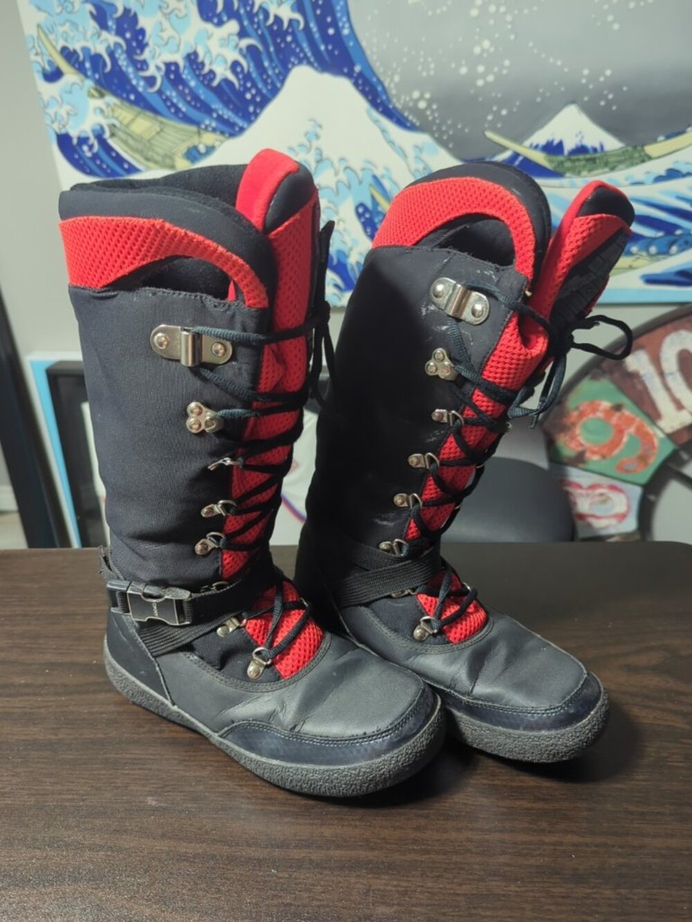 DKNY Winter boots Black Red Handles Alta Women's 7.5 US
